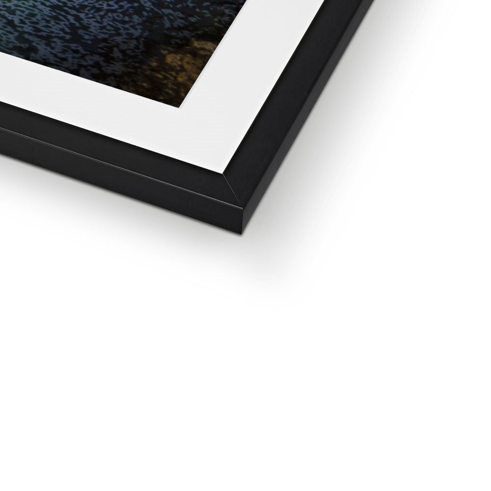 hanover rock colours black frame detail