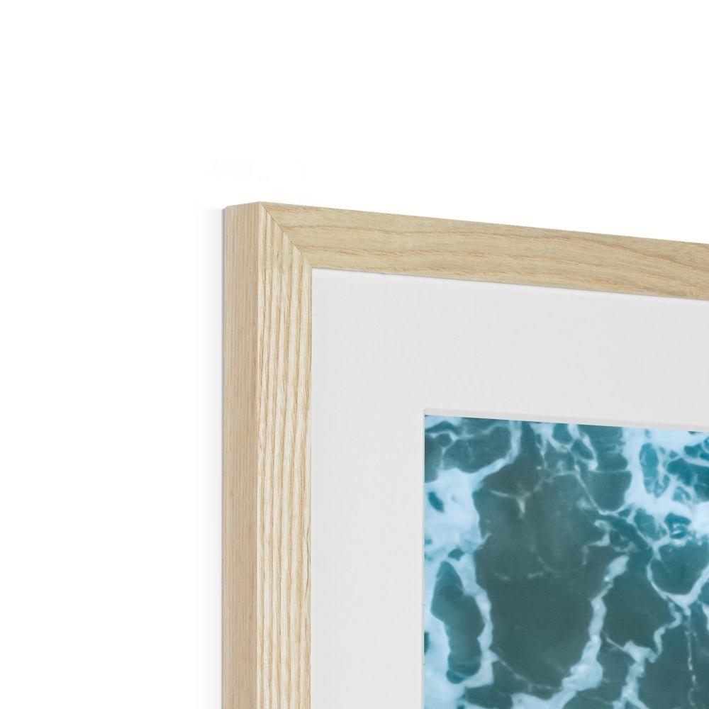 vertical surfer wooden frame detail